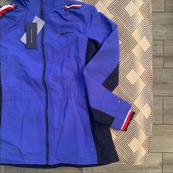 Tommy Hilfiger Raincoat - Picture 4 of 13